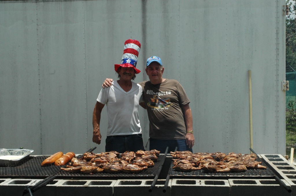07-04-2013 BBQ Chefs Rob & Larry